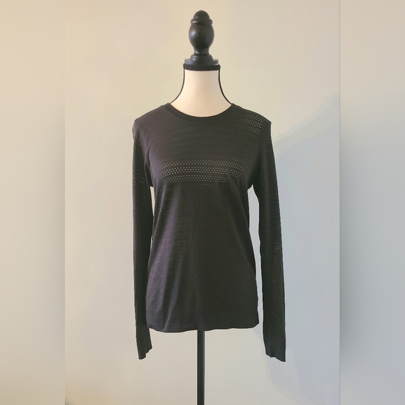 NEW Lululemon long sleeve athletic top - black - Picture 2 of 5